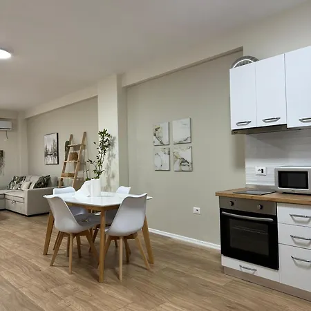 Apartment Dennys Lincoln Center