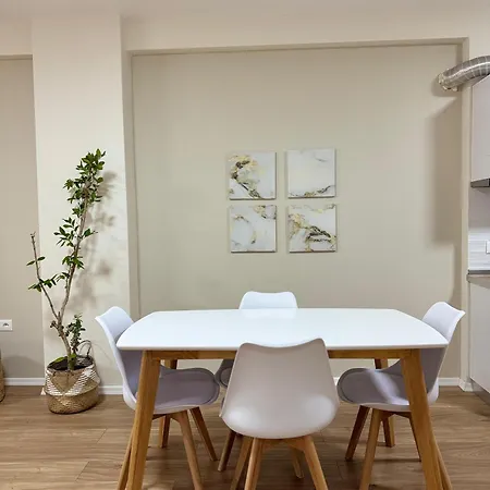 Dennys Lincoln Center Tirana