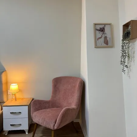 Dennys Lincoln Center *