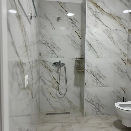 Daire Dennys Lincoln Center *