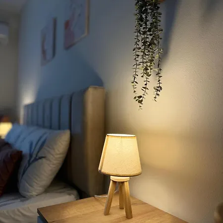 Dennys Lincoln Center Apartment *